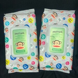 2 pack 
Paul Frank Makeup Wipes

Aloe Vera Extract Makeup Remover Wipes